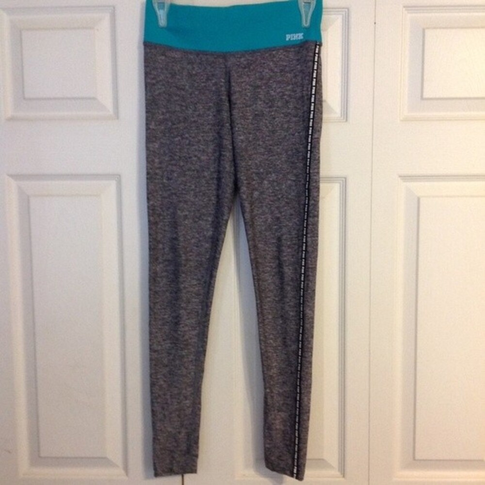 PINK Victoria's Secret Ultimate Yoga X-Small Heather Gray Green Spellout Legging